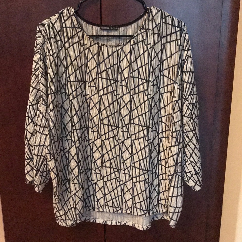 Zara Geometric Wide Sleeved Top
